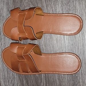 Women's size 11 brown sandals